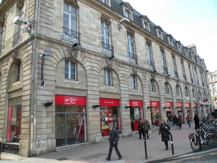  Virgin, place Gambetta